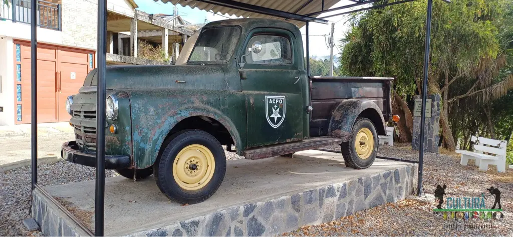 Carro ACPO El Platillo Volador
